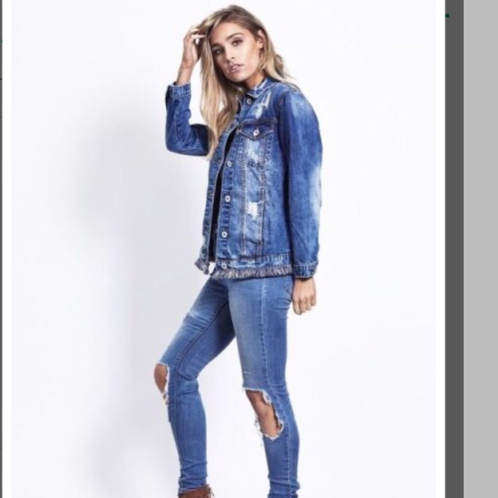 Bohemian Oversized frayed Denim Jacket - Picture 8 of 16